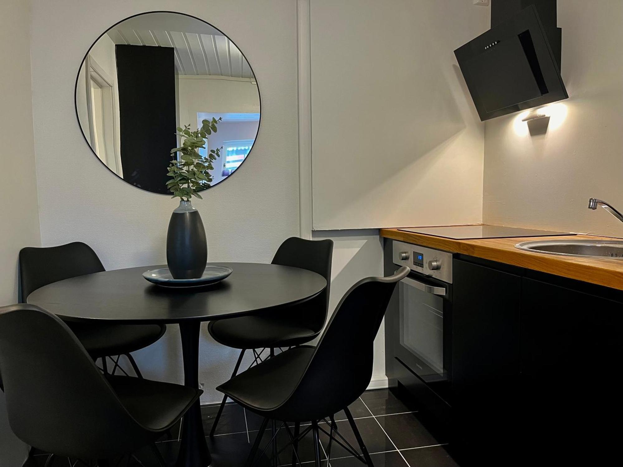 Five Apartments - Boutique Tromsø Buitenkant foto